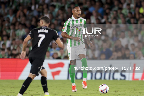 Natan Bernardo de Souza of Real Betis controls the ball during the La Liga EA Sports match between Real Betis and CD Leganes at Benito Villa...