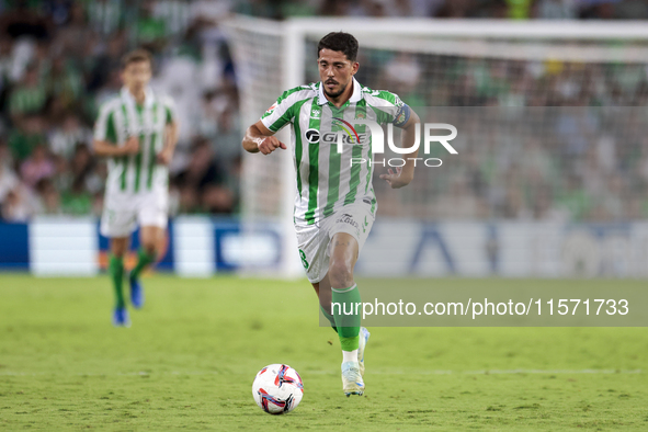 Pablo Fornals of Real Betis runs with the ball during the La Liga EA Sports match between Real Betis and CD Leganes at Benito Villamarin in...