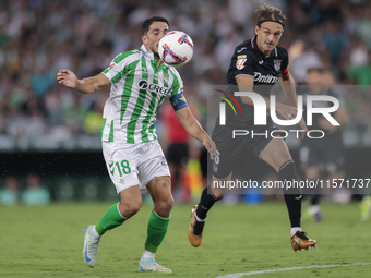 Pablo Fornals of Real Betis controls the ball during the La Liga EA Sports match between Real Betis and CD Leganes at Benito Villamarin in S...