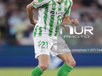 Marc Roca of Real Betis controls the ball during the La Liga EA Sports match between Real Betis and CD Leganes at Benito Villamarin in Sevil...