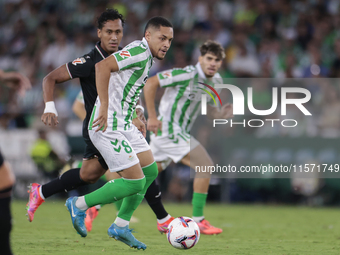 Vitor Roque of Real Betis runs with the ball during the La Liga EA Sports match between Real Betis and CD Leganes at Benito Villamarin in Se...