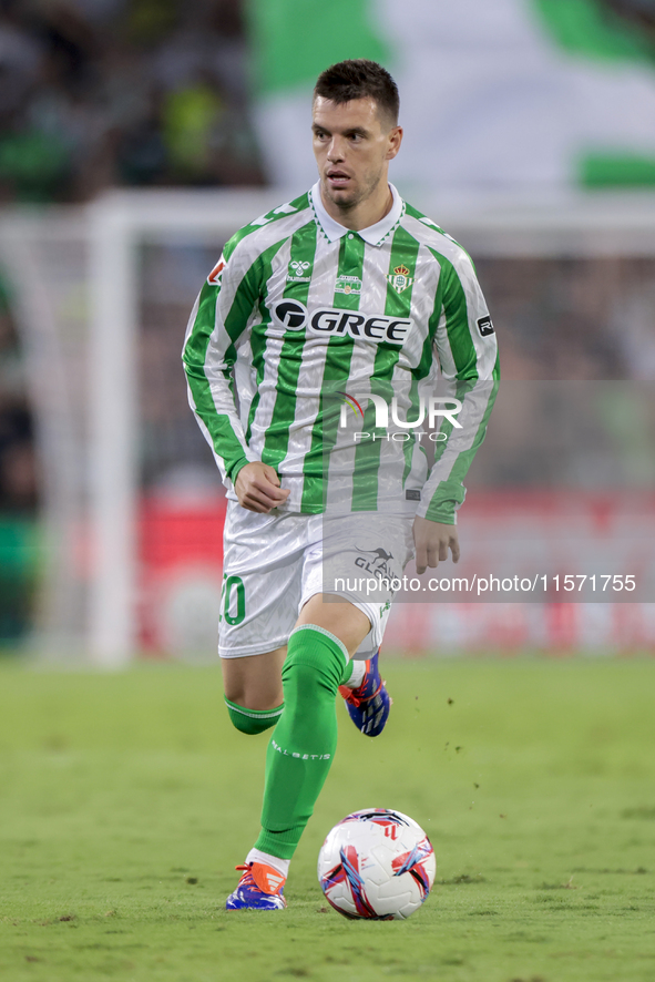 Giovani Lo Celso of Real Betis runs with the ball during the La Liga EA Sports match between Real Betis and CD Leganes at Benito Villamarin...