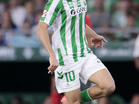 Ez Abde of Real Betis runs with the ball during the La Liga EA Sports match between Real Betis and CD Leganes at Benito Villamarin in Sevill...