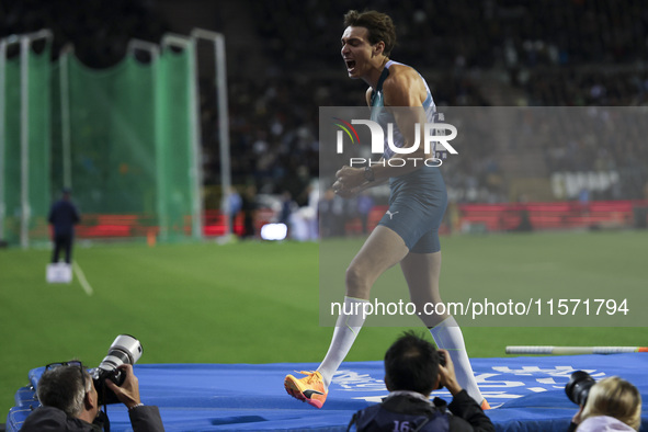 Armand Duplantis of Sweden reacts as he competes in the Men's Pole Vault during the Wanda Diamond League 2024 final event, an athletics meet...