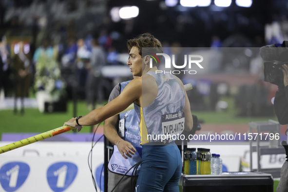 Armand Duplantis of Sweden competes in the Men's Pole Vault during the Wanda Diamond League 2024 final event, an athletics meeting. Armand G...