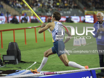 Armand Duplantis of Sweden competes in the Men's Pole Vault during the Wanda Diamond League 2024 final event, an athletics meeting. Armand G...