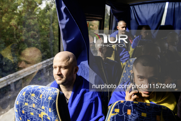 A Ukrainian prisoner of war (POW) calls home for the first time as forty-nine civilian and military Ukrainians return to Ukraine from captiv...