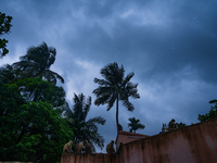 The India Meteorological Department (IMD) has issued a red alert for West Bengal and Odisha, warning of scattered heavy to very heavy downpo...