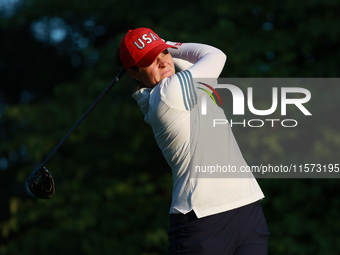 GAINESVILLE, VIRGINIA - SEPTEMBER 14: Ally Ewing of the United States plays her tee shot on the third hole during Foursomes Matches on Day T...