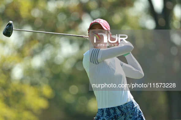 GAINESVILLE, VIRGINIA - SEPTEMBER 14: Nelly Korda of the United States plays her tee shot on the 18th holen during Foursomes Matches on Day...