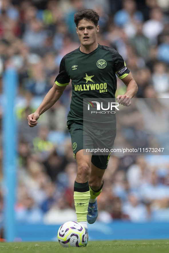 Igor Thiago #9 of Brentford F.C. during the Premier League match between Manchester City and Brentford at the Etihad Stadium in Manchester,...