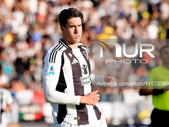 Dusan Vlahovic of Juventus FC looks on during the Serie A Enilive match between Empoli FC and Juventus FC at Stadio Carlo Castellani on Sept...