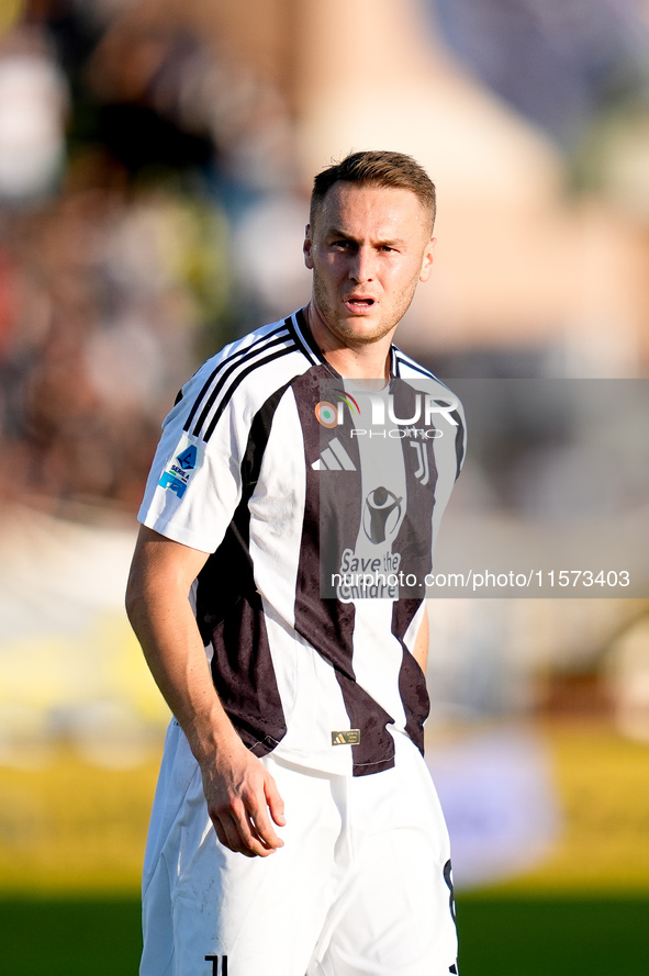 Teun Koopmeiners of Juventus FC looks on during the Serie A Enilive match between Empoli FC and Juventus FC at Stadio Carlo Castellani on Se...