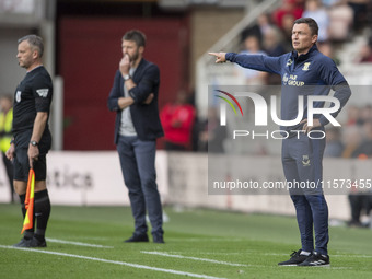 Preston North End's Manager Paul Heckingbottom gives instructions from the sideline during the Sky Bet Championship match between Middlesbro...