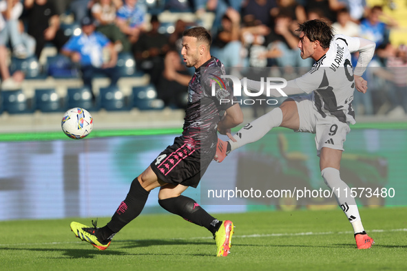 Dusan Vlahovic of Juventus FC controls the ball during the Serie A match between Empoli FC and Juventus FC in Empoli, Italy, on September 14...