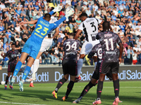 Devis Vasquez of Empoli FC and Silva Nascimento Bremer of Juventus FC battle for the ball during the Serie A match between Empoli FC and Juv...