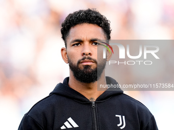 Douglas Luiz of Juventus FC looks on during the Serie A Enilive match between Empoli FC and Juventus FC at Stadio Carlo Castellani on Septem...