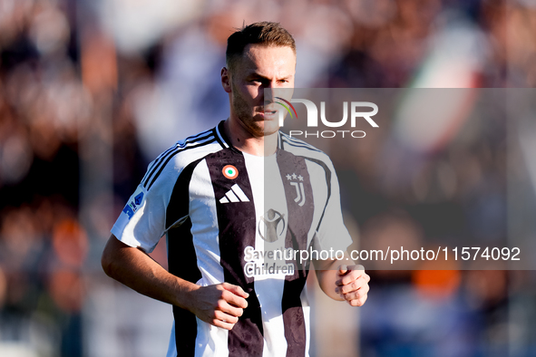 Teun Koopmeiners of Juventus FC looks on during the Serie A Enilive match between Empoli FC and Juventus FC at Stadio Carlo Castellani on Se...