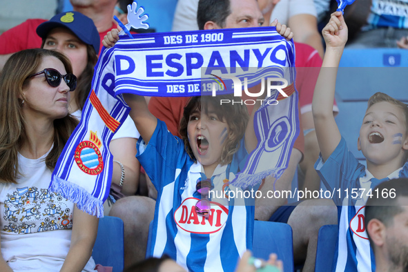 An RCD Espanyol supporter during the match between RCD Espanyol and Deportivo Alaves, corresponding to week 5 of LaLiga EA Sports, at the RC...