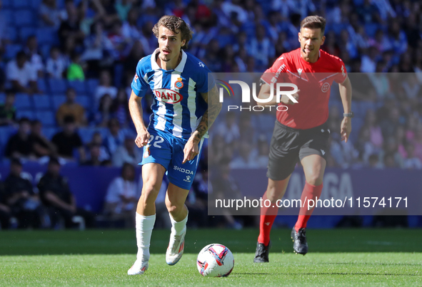 Carlos Romero plays during the match between RCD Espanyol and Deportivo Alaves, corresponding to week 5 of LaLiga EA Sports, at the RCDE Sta...