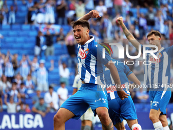 Alejo Veliz celebrates a goal during the match between RCD Espanyol and Deportivo Alaves, corresponding to week 5 of LaLiga EA Sports, at th...