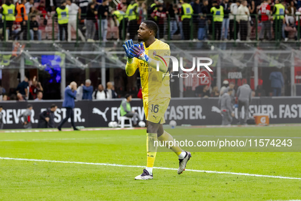 Mike Maignan is in action during the Serie A match between AC Milan and Venezia FC in Milano, Italy, on September 14, 2024, at Stadio Giusep...