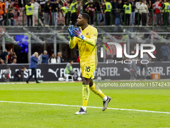 Mike Maignan is in action during the Serie A match between AC Milan and Venezia FC in Milano, Italy, on September 14, 2024, at Stadio Giusep...