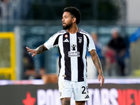 Douglas Luiz of Juventus FC gestures during the Serie A Enilive match between Empoli FC and Juventus FC at Stadio Carlo Castellani on Septem...