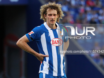 Alex Kral plays during the match between RCD Espanyol and Deportivo Alaves, corresponding to week 5 of LaLiga EA Sports, at the RCDE Stadium...