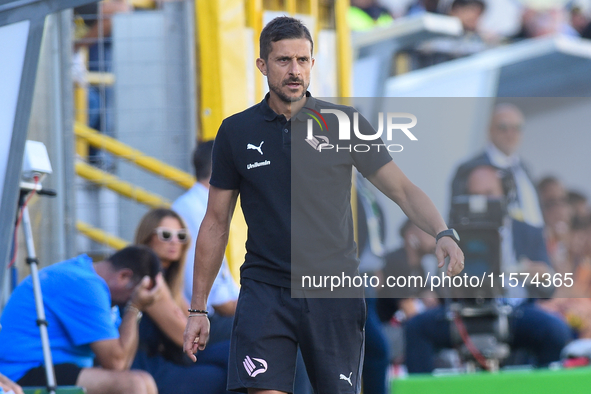 Alessio Dionisi Head Coach of Palermo FC during the Serie B match between SS Juve Stabia and Palermo FC at Stadio Romeo Menti Castellammare...