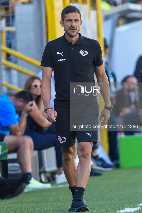 Alessio Dionisi Head Coach of Palermo FC during the Serie B match between SS Juve Stabia and Palermo FC at Stadio Romeo Menti Castellammare...