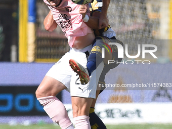 Thomas Henry of Palermo FC competes for the ball with Marco Ruggero of SS Juve Stabia during the Serie B match between SS Juve Stabia and Pa...