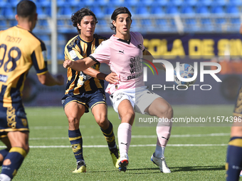 Filippo Ranocchia of Palermo FC competes for the ball with Giuseppe Leone of SS Juve Stabia during the Serie B match between SS Juve Stabia...