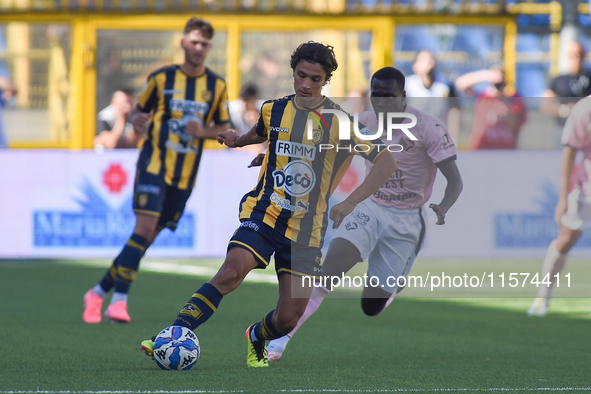 Giuseppe Leone of SS Juve Stabia during the Serie B match between SS Juve Stabia and Palermo FC at Stadio Romeo Menti Castellammare Di Stabi...