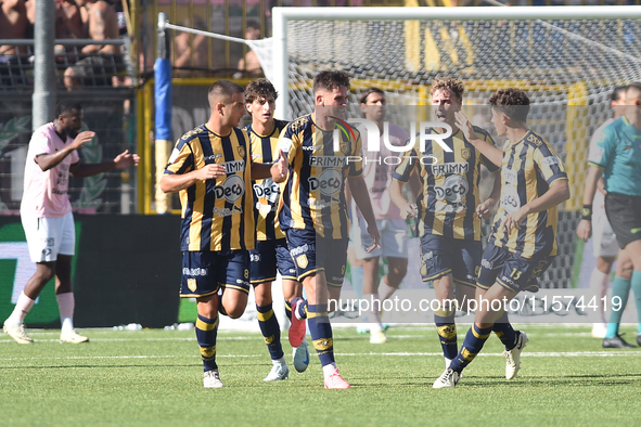 Andrea Adorante of SS Juve Stabia  celebrates with team mates after scoring during the Serie B match between SS Juve Stabia and Palermo FC a...