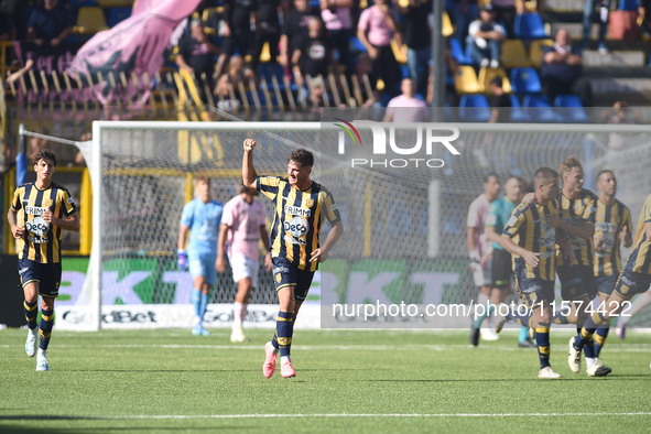 Andrea Adorante of SS Juve Stabia  celebrates with team mates after scoring during the Serie B match between SS Juve Stabia and Palermo FC a...