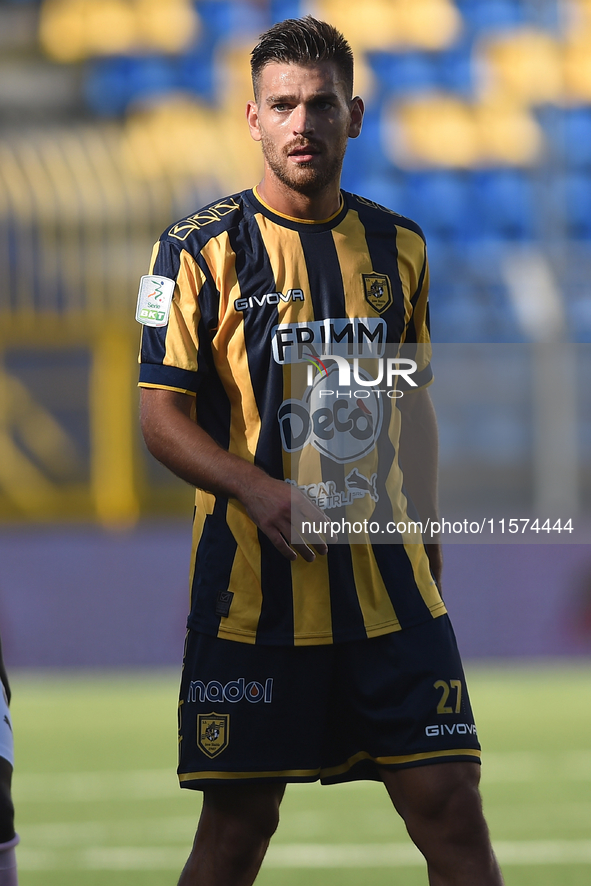 Leonardo Candellone of SS Juve Stabia during the Serie B match between SS Juve Stabia and Palermo FC at Stadio Romeo Menti Castellammare Di...