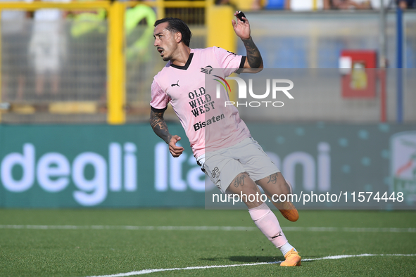 Francesco Di Mariano of Palermo FC during the Serie B match between SS Juve Stabia and Palermo FC at Stadio Romeo Menti Castellammare Di Sta...