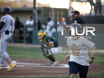 The Oakland Ballers (1) beat the Yolo High Wheelers (0) in game 2 (round 1) of the Pioneer Baseball League's playoffs in Oakland, Calif., on...