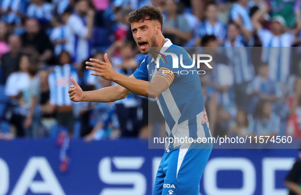 Javi Puado plays during the match between RCD Espanyol and Deportivo Alaves, corresponding to week 5 of LaLiga EA Sports, at the RCDE Stadiu...