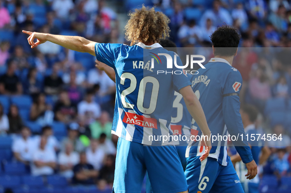 Alex Kral plays during the match between RCD Espanyol and Deportivo Alaves, corresponding to week 5 of LaLiga EA Sports, at the RCDE Stadium...