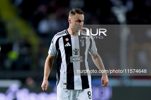 Teun Koopmeiners of Juventus FC looks on during the Serie A Enilive match between Empoli FC and Juventus FC at Stadio Carlo Castellani on Se...