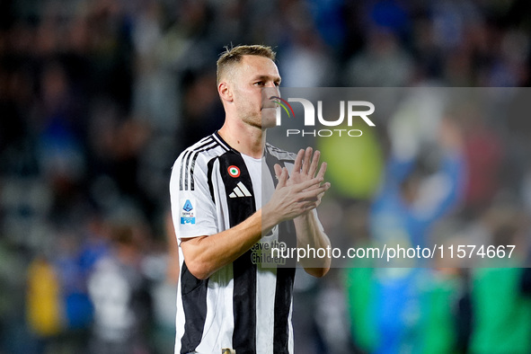 Teun Koopmeiners of Juventus FC applauds during the Serie A Enilive match between Empoli FC and Juventus FC at Stadio Carlo Castellani on Se...