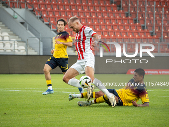 Mick van Buren and Leonardo Borges play during the game between KS Cracovia and Pogon Szczecin in Krakow, Poland, on September 14, 2024. PKO...