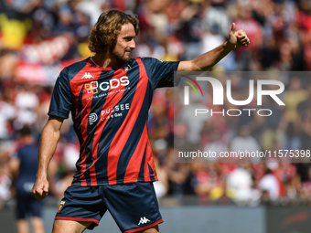 Stefanos Tsitsipas on the pitch with Genoa for the warm-up during the Serie A ENILIVE 24/25 match between Genoa CFC and AS Roma at Stadio Lu...