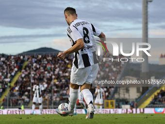 Teun Koopmeiners of Juventus FC controls the ball during the Serie A match between Empoli FC and Juventus FC in Empoli, Italy, on September...