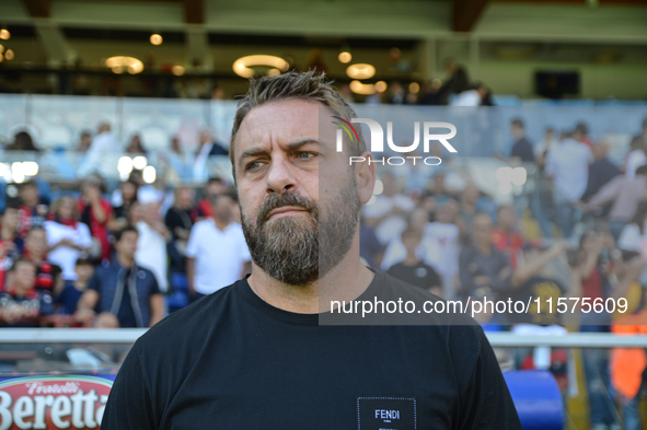 Daniele De Rossi coaches AS Roma during the Serie A ENILIVE 24/25 match between Genoa CFC and AS Roma at Stadio Luigi Ferraris in Genova, It...