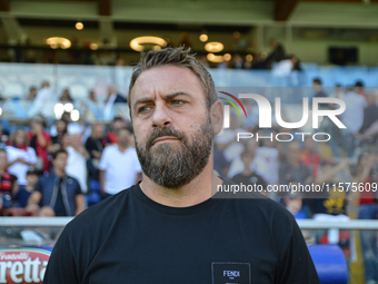 Daniele De Rossi coaches AS Roma during the Serie A ENILIVE 24/25 match between Genoa CFC and AS Roma at Stadio Luigi Ferraris in Genova, It...