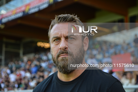 Daniele De Rossi coaches AS Roma during the Serie A ENILIVE 24/25 match between Genoa CFC and AS Roma at Stadio Luigi Ferraris in Genova, It...