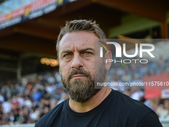 Daniele De Rossi coaches AS Roma during the Serie A ENILIVE 24/25 match between Genoa CFC and AS Roma at Stadio Luigi Ferraris in Genova, It...